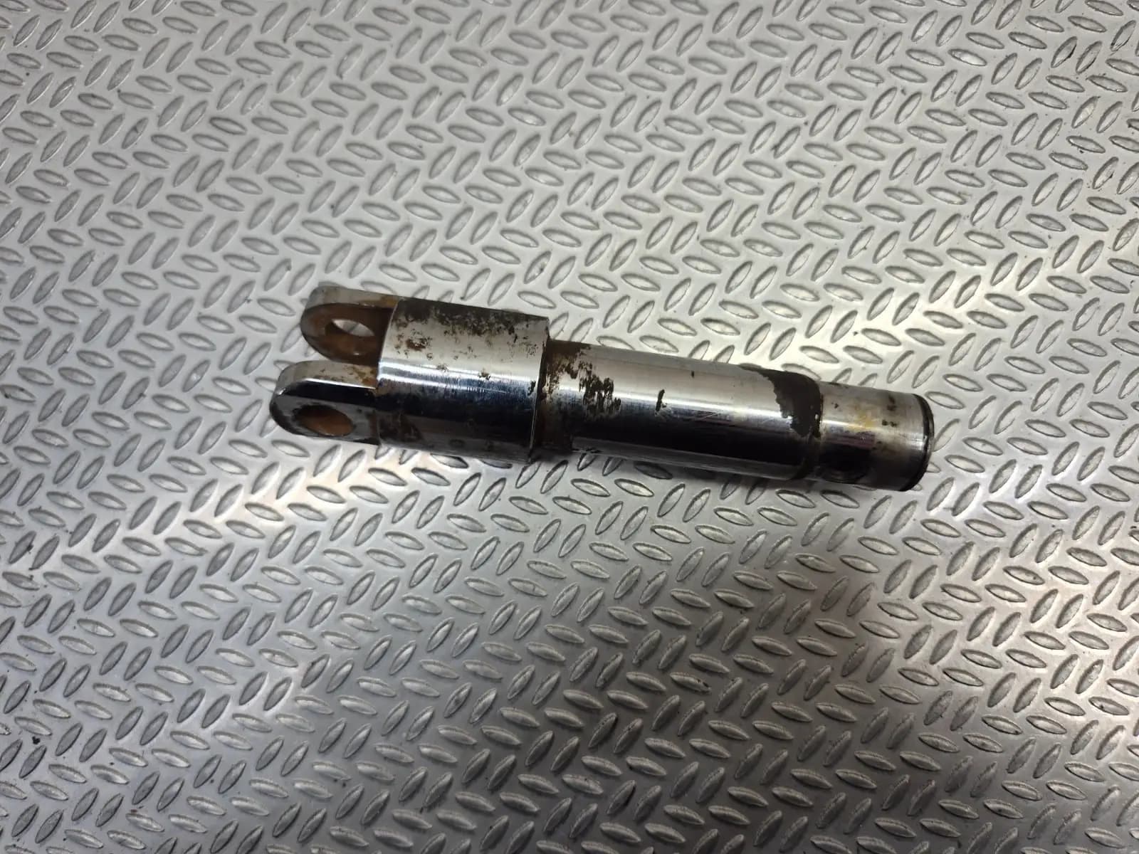 Harley Davidson Footrest Peg Mount Bracket / Support