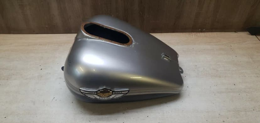HARLEY DAVIDSON 2003 FLTRI Road Glide Anniversary 100th Fuel Tank / Petrol tank 
