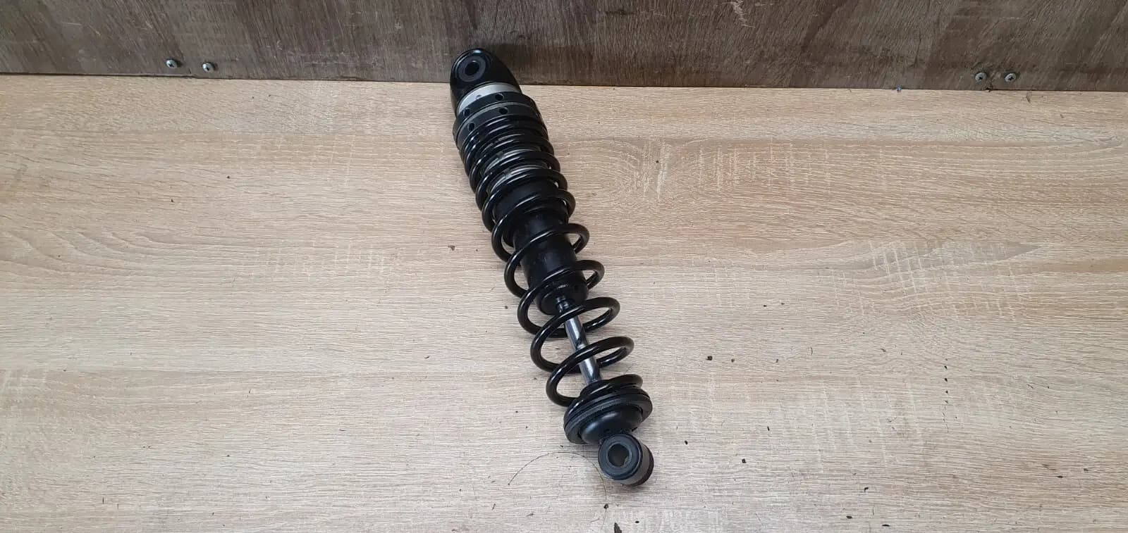 Harley Davidson XL 883 N Iron 2015 Right R/H Rear Shock Absorber 54000086