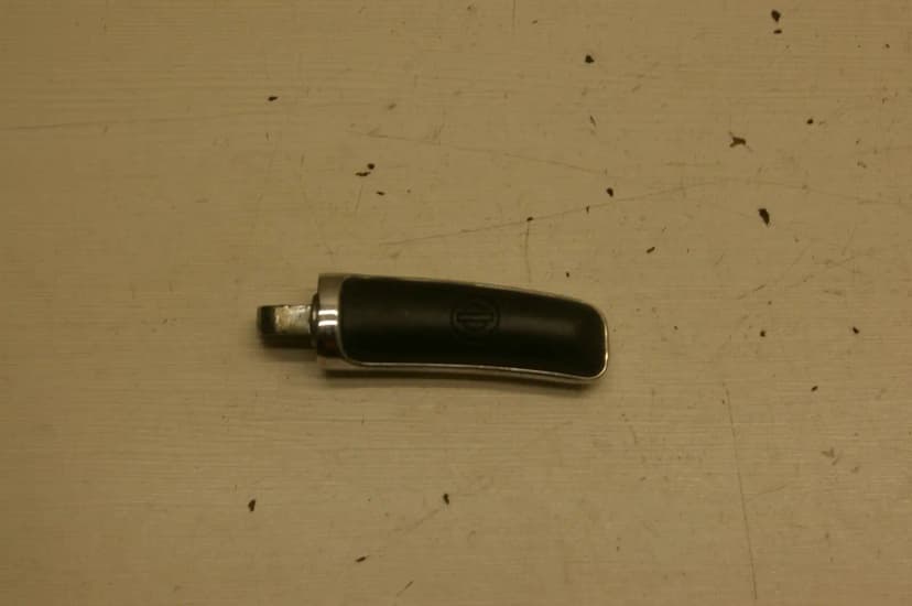 Harley Davidson Chrome Footrest Peg / Pedal